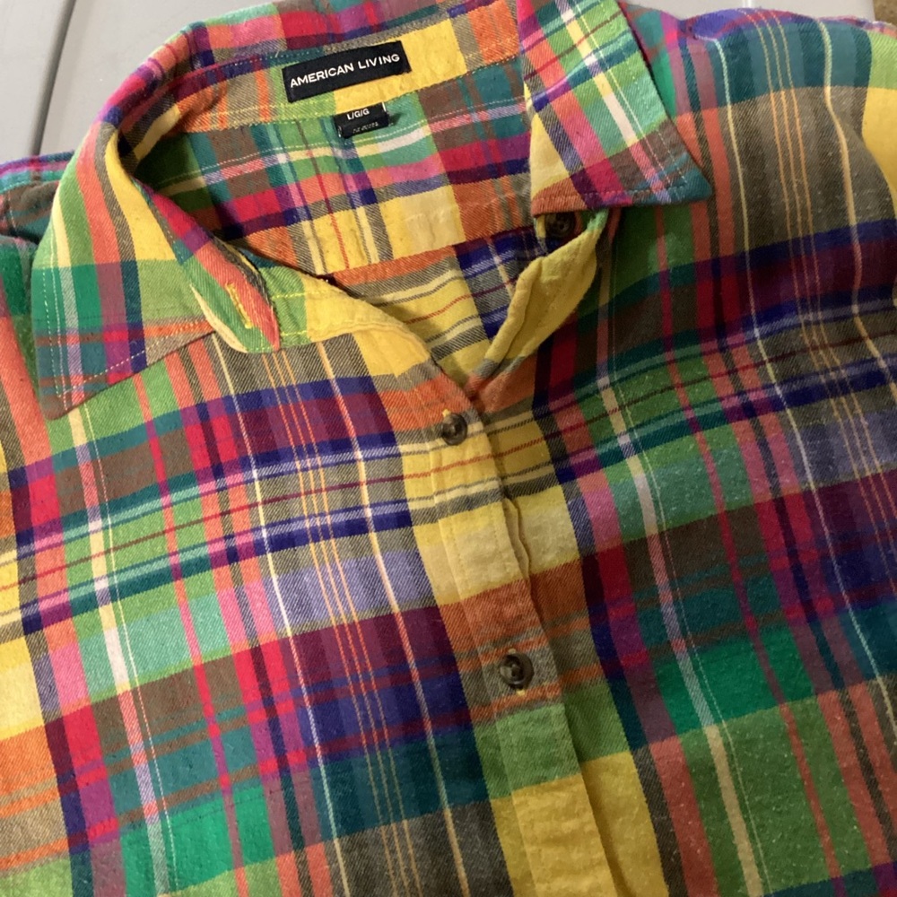 American Living plaid button up shirt in yellow and green-size large